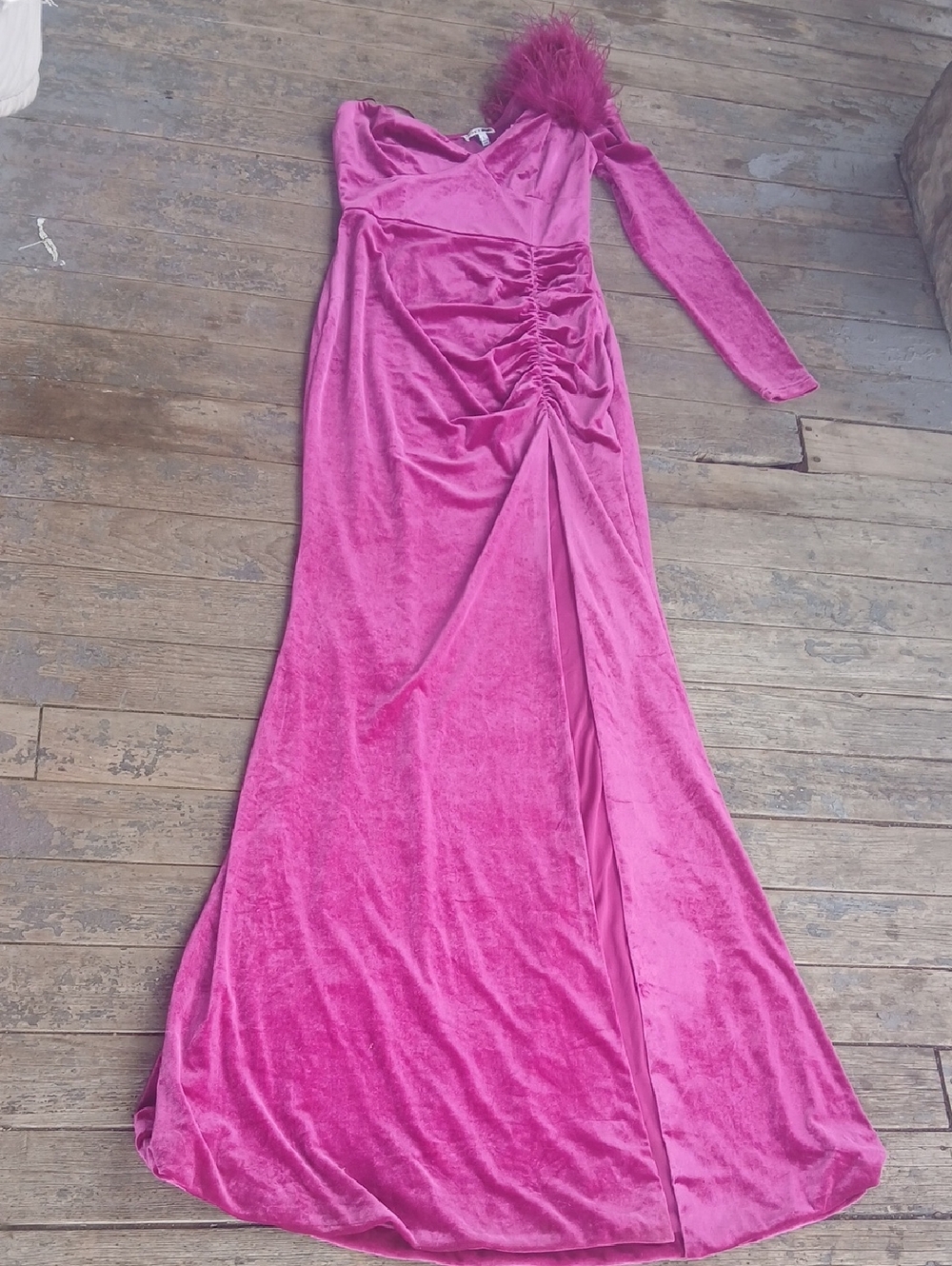 Fashion Nova Fuchsia Velvet One-Shoulder Ruched Gown with Feather Trim Size Larg